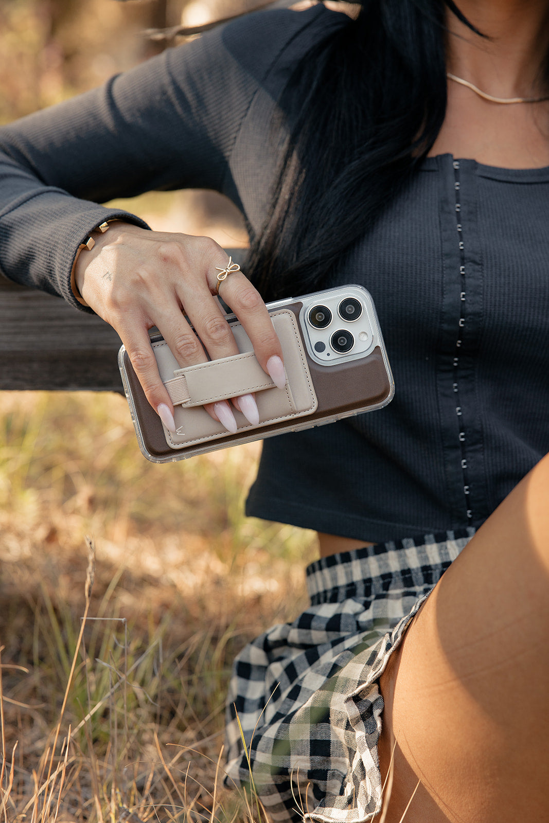 Almond Cream Magnetic Wallet