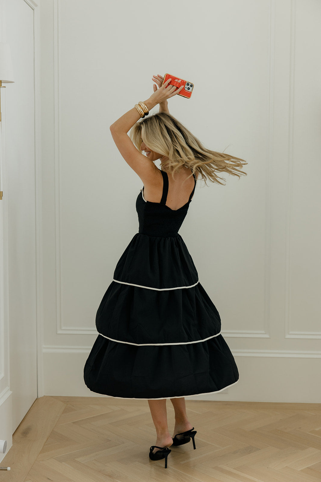 Red Radiance in Gold